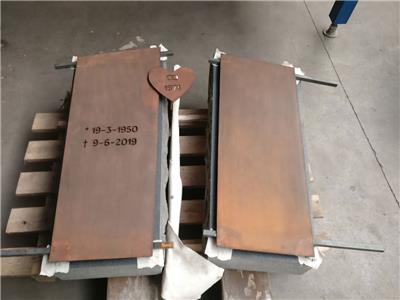 Gedenkplaat in corten staal