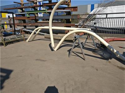 gebogen transportleidingen